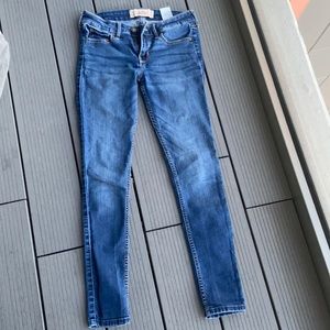 Hollister super skinny jeans. Size 5S